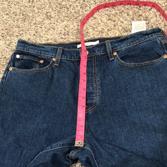 Levi’s Premium Denim Wedgie Straight Crop Leg Jeans Size 32 Dark Blue High Rise - Picture 6 of 11